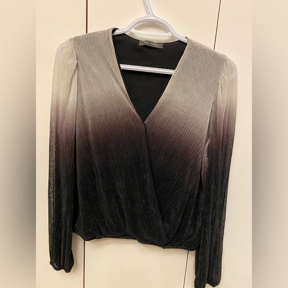 Suzy Shier long sleeve satin blouse - Picture 2 of 10